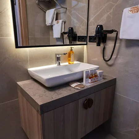 Kemer Istanbul Airport Hotel